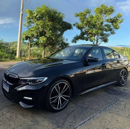 BMW 320i 2.0 16V TURBO GASOLINA M SPORT AUTOMÁTICO BMW 320i 2.0 16V TURBO GASOLINA M SPORT AUTOMÁTICO